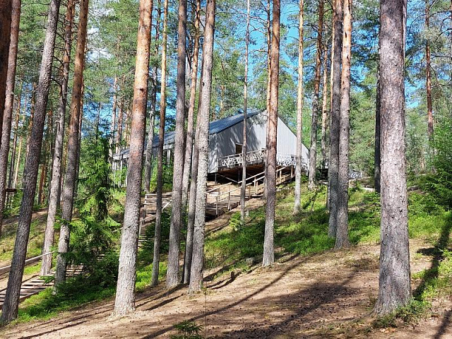 Банкетный зал с террасой на берегу озера «Скандинавия»